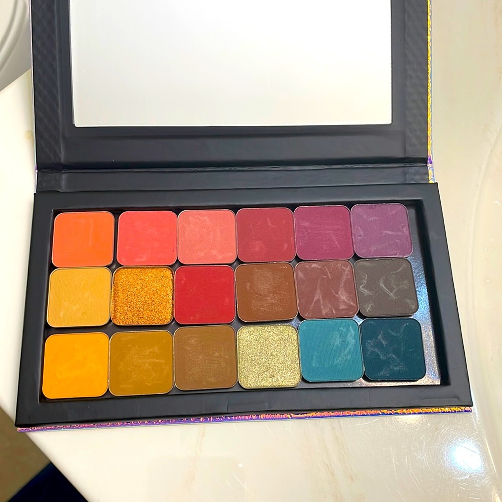 18 eyeshadow by makeup geek